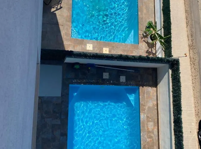 Luxury - Private Pool - Wifi - Solarium *